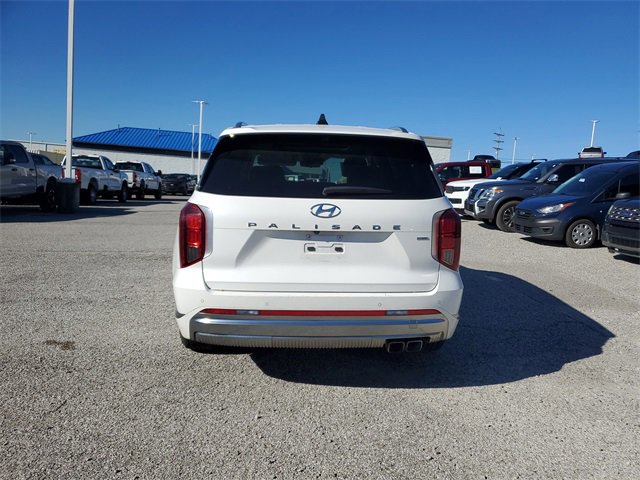 Used 2024 Hyundai Palisade Calligraphy image 5