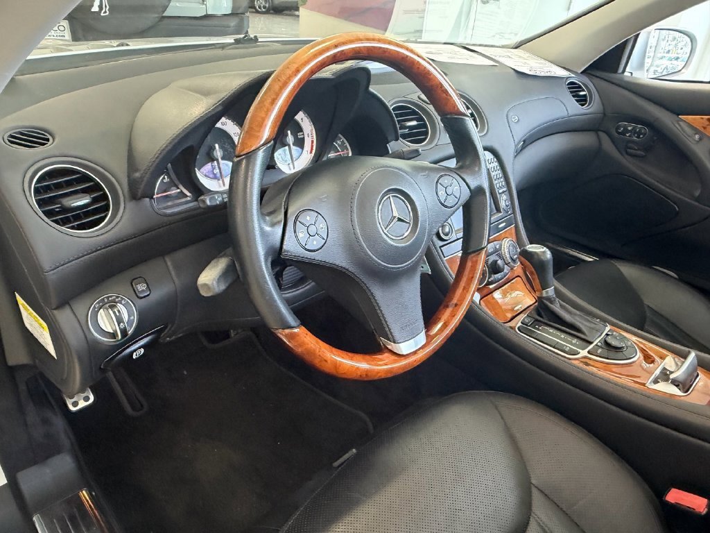 Used 2009 Mercedes-Benz SL 550 image 11
