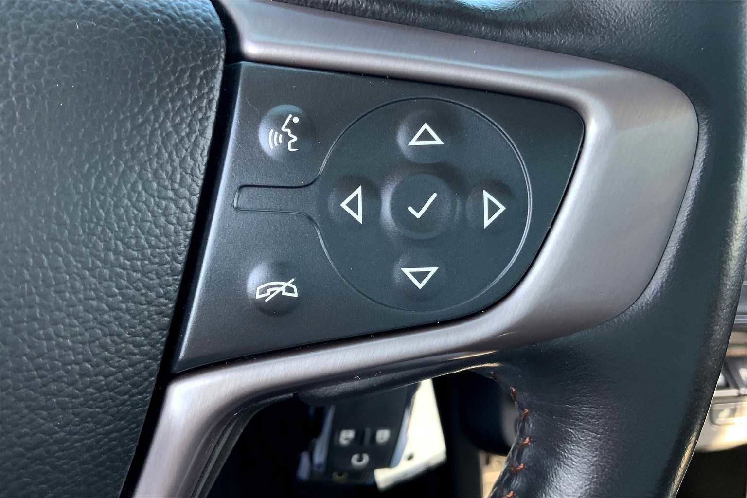 Certified 2022 GMC Canyon AT4 w/ Trailering Package image 24