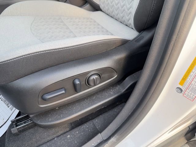 Used 2024 Chevrolet Equinox LS w/ LS Convenience Package image 33