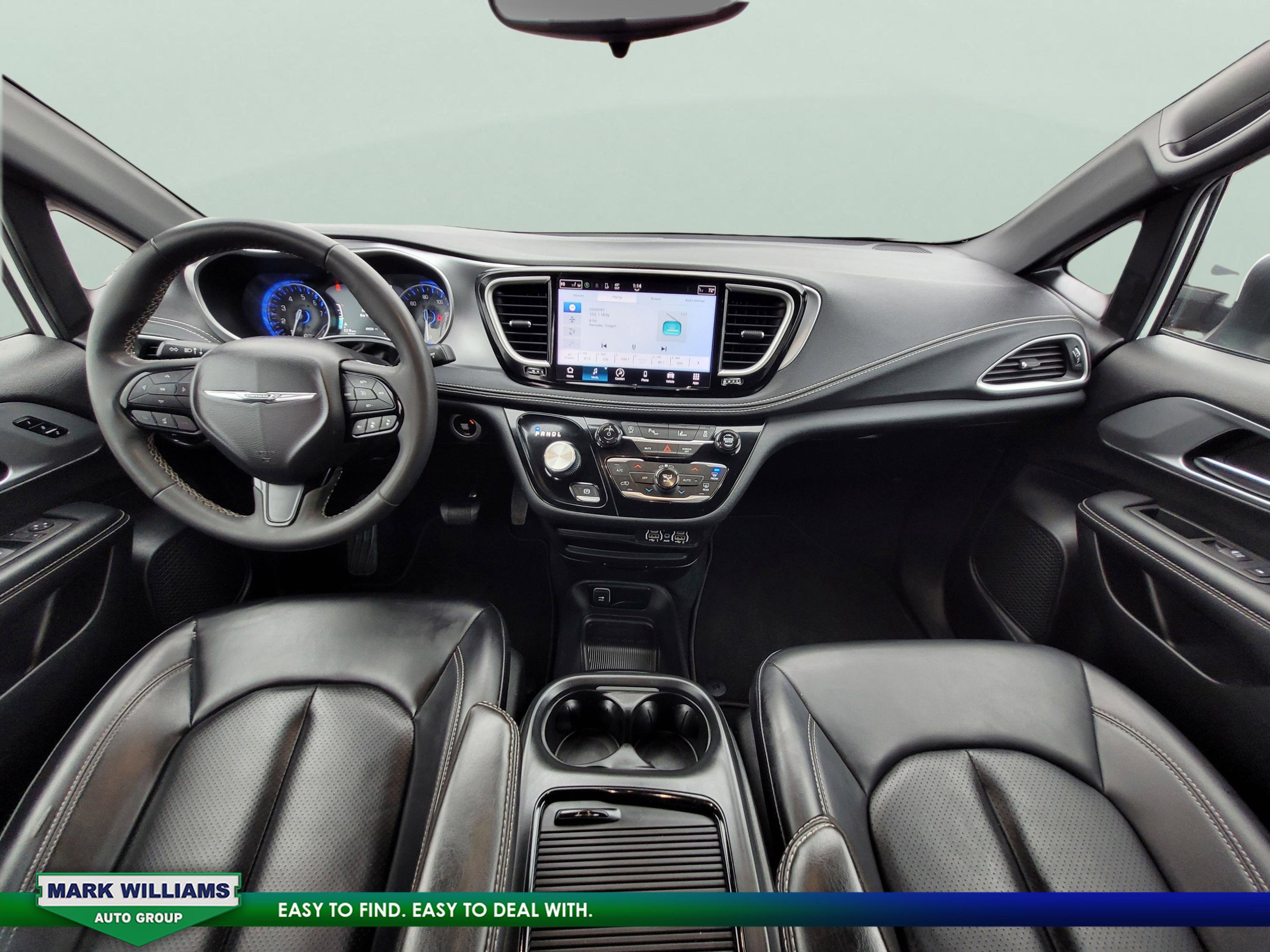 Used 2023 Chrysler Pacifica Touring-L w/ S Appearance Package image 15