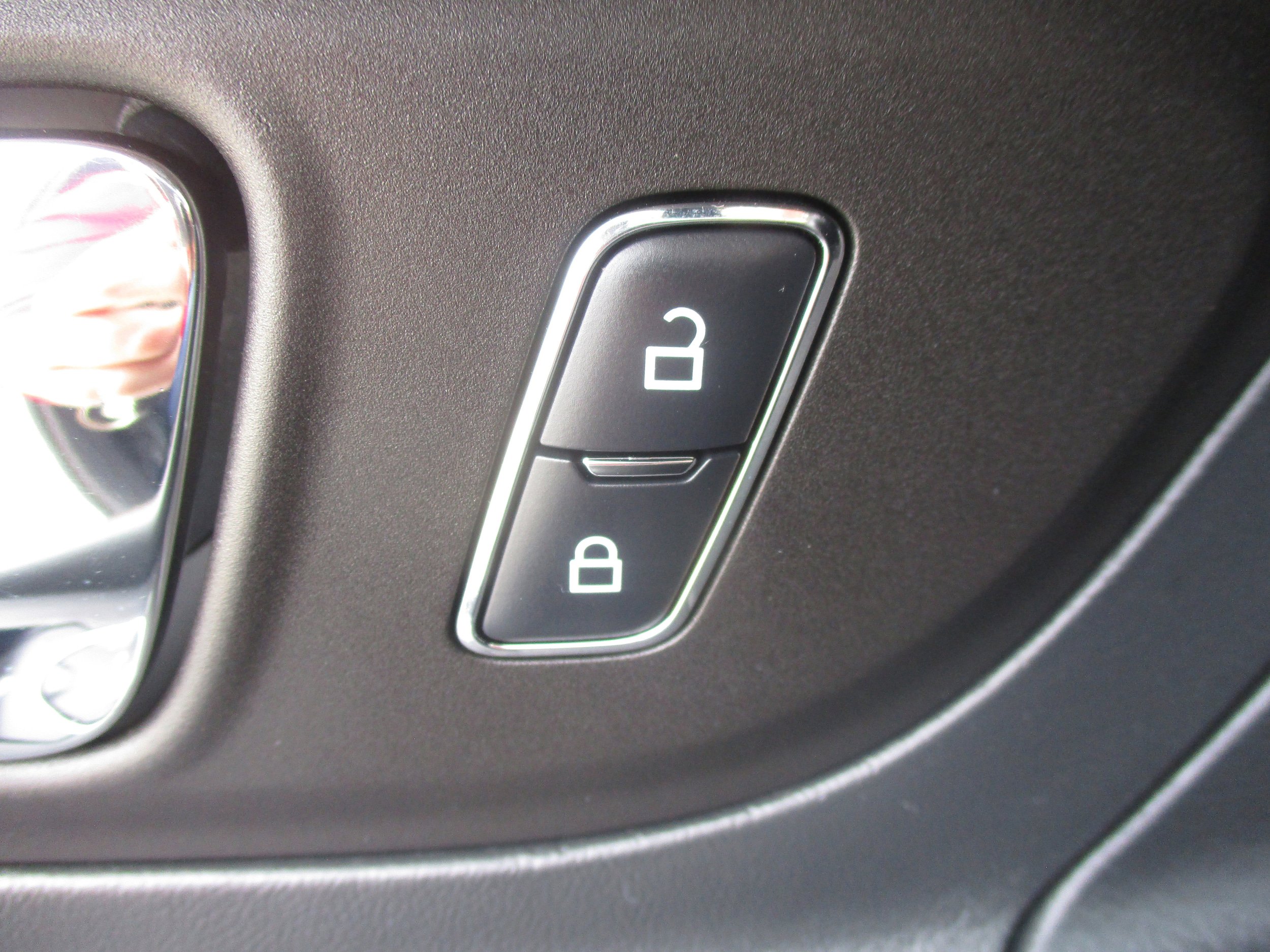 Used 2016 Ford Taurus SEL w/ Equipment Group 201A FWD image 33