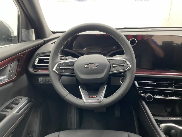 New 2026 Chevrolet Traverse Z71 w/ Driver Confidence Package image 11