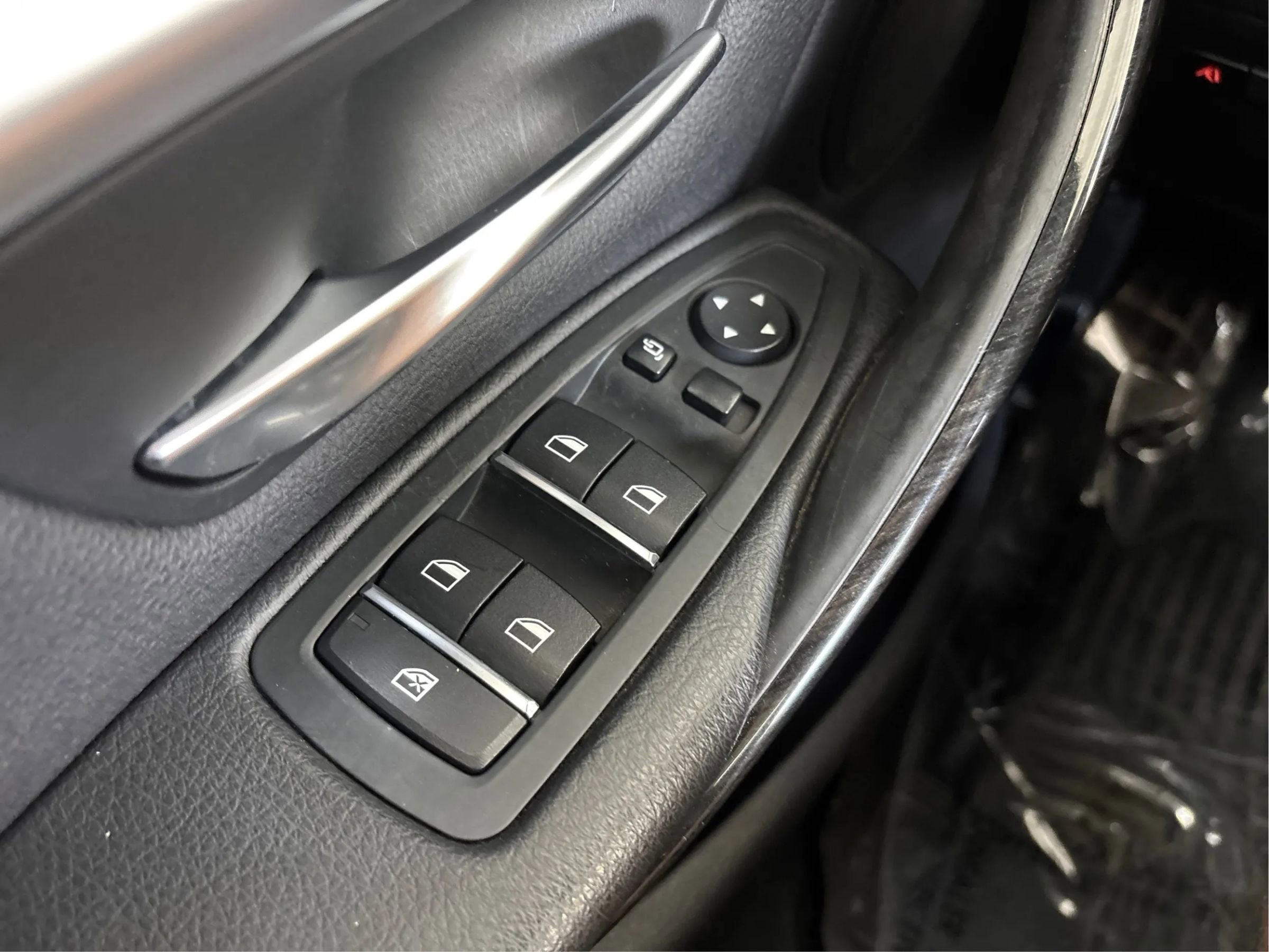 Used 2018 BMW 330i xDrive Sedan AWD/4WD image 43