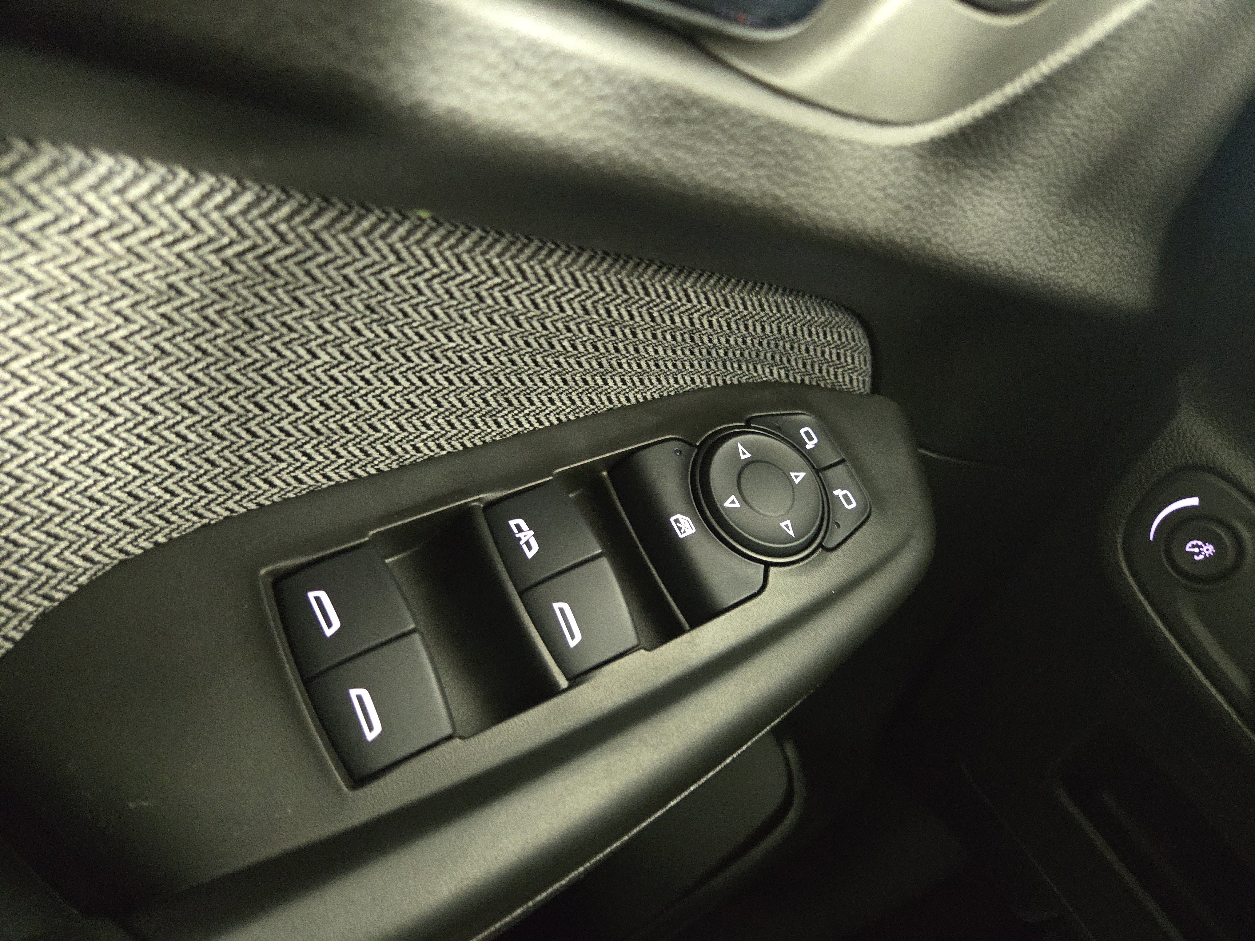 Used 2023 Chevrolet TrailBlazer LT image 30