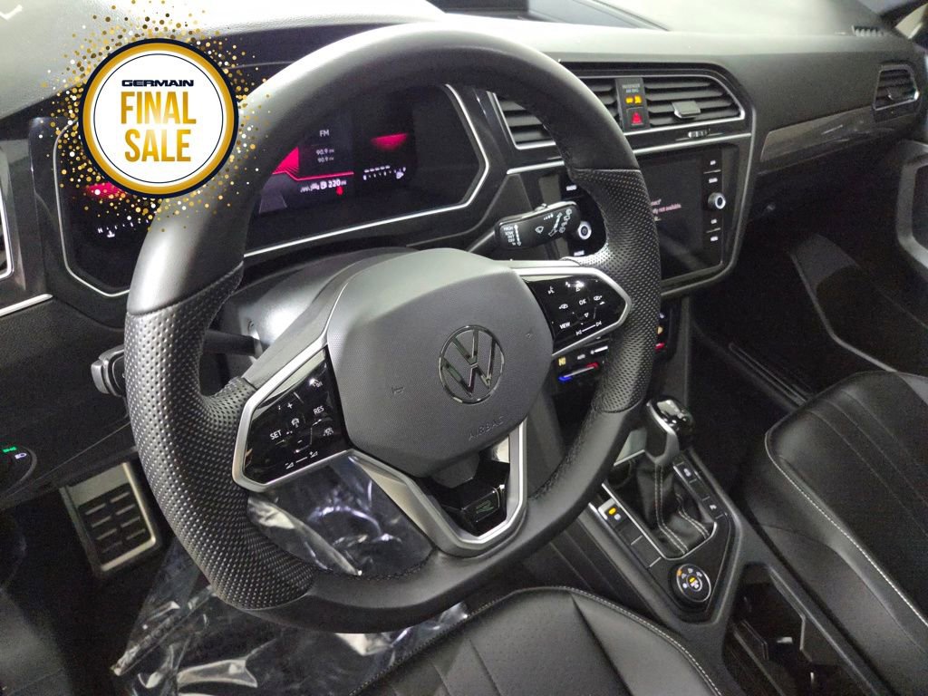 Used 2024 Volkswagen Tiguan SE R-Line image 14