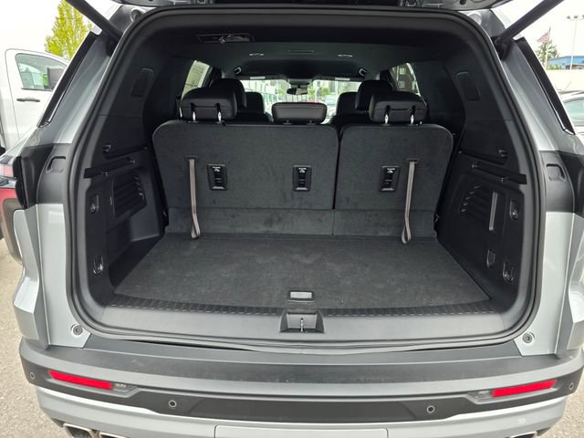 New 2025 Chevrolet Traverse LT w/ LPO, Illumination Package image 16