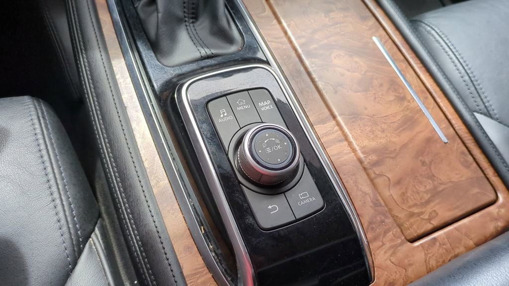 Used 2021 Nissan Armada SL image 22