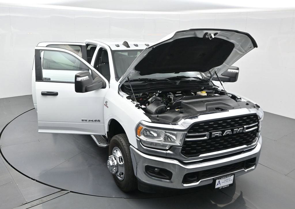 Used 2024 RAM 3500 Big Horn image 38