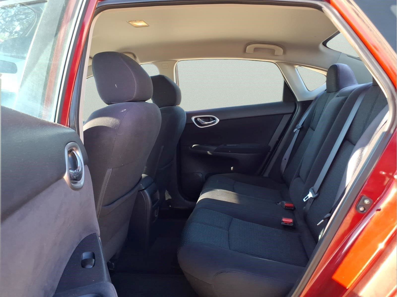 Used 2014 Nissan Sentra SR FWD image 11