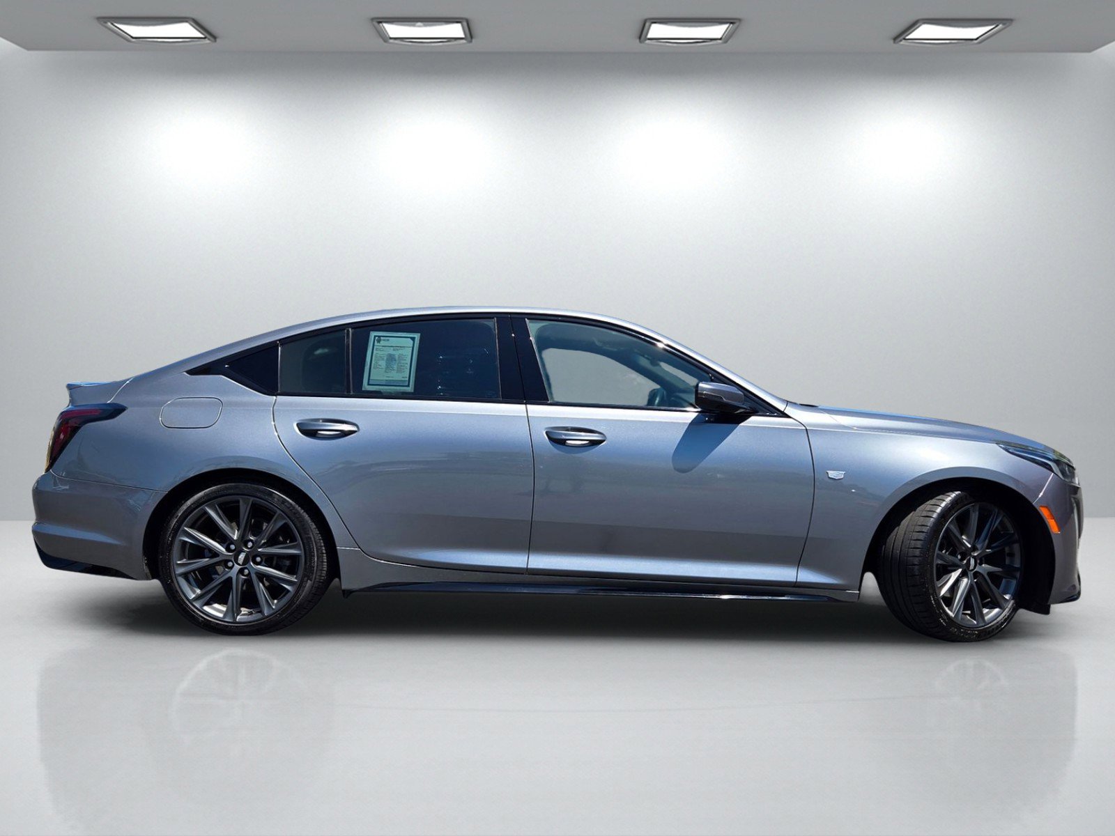 Used 2021 Cadillac CT5 Sport RWD image 3