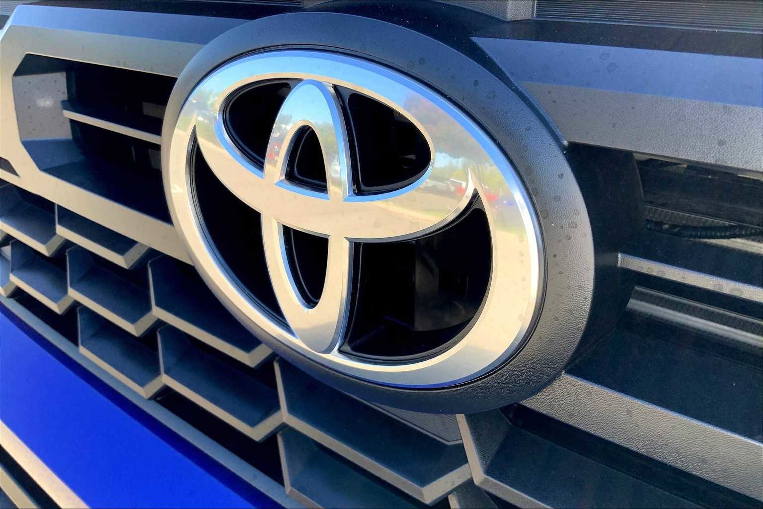 New 2025 Toyota Tacoma TRD Off-Road image 15