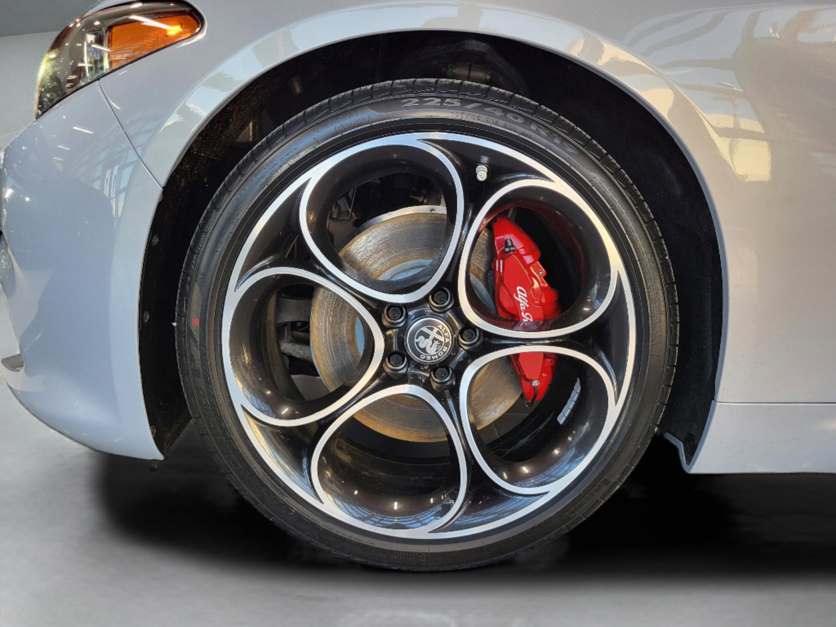 New 2025 Alfa Romeo Giulia w/ Veloce Package Rwd image 10