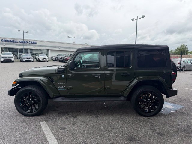 Used 2023 Jeep Wrangler Unlimited Sahara w/ Cold Weather Group AWD/4WD image 26