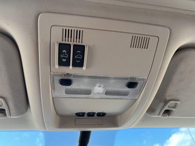 Used 2013 GMC Sierra 2500 SLT w/ Entertainment Package AWD/4WD image 30