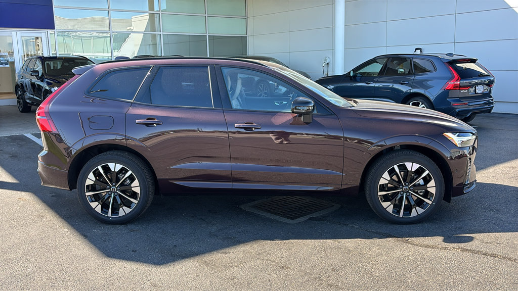 New 2027 Volvo XC60 B5 Plus AWD/4WD image 26
