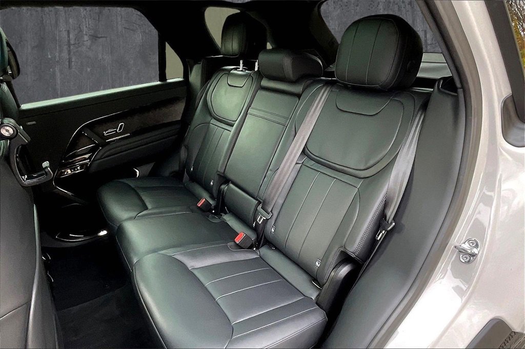 Used 2025 Land Rover Range Rover Sport Dynamic SE image 21