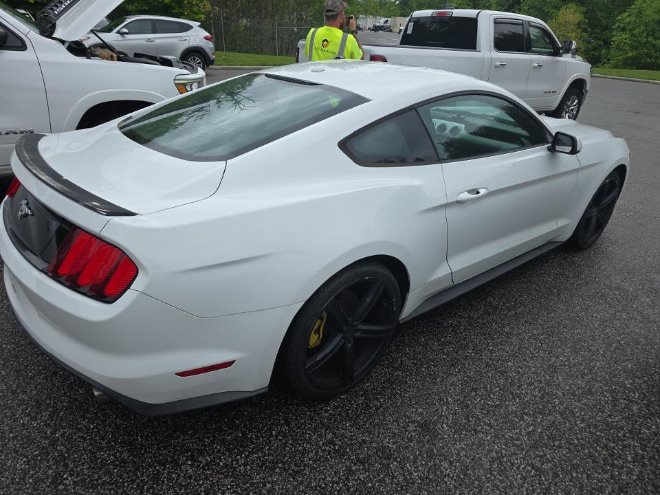 Used 2016 Ford Mustang Premium w/ Equipment Group 201A RWD image 4