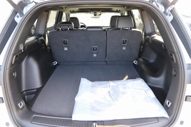 New 2025 Jeep Grand Cherokee Altitude AWD/4WD image 7