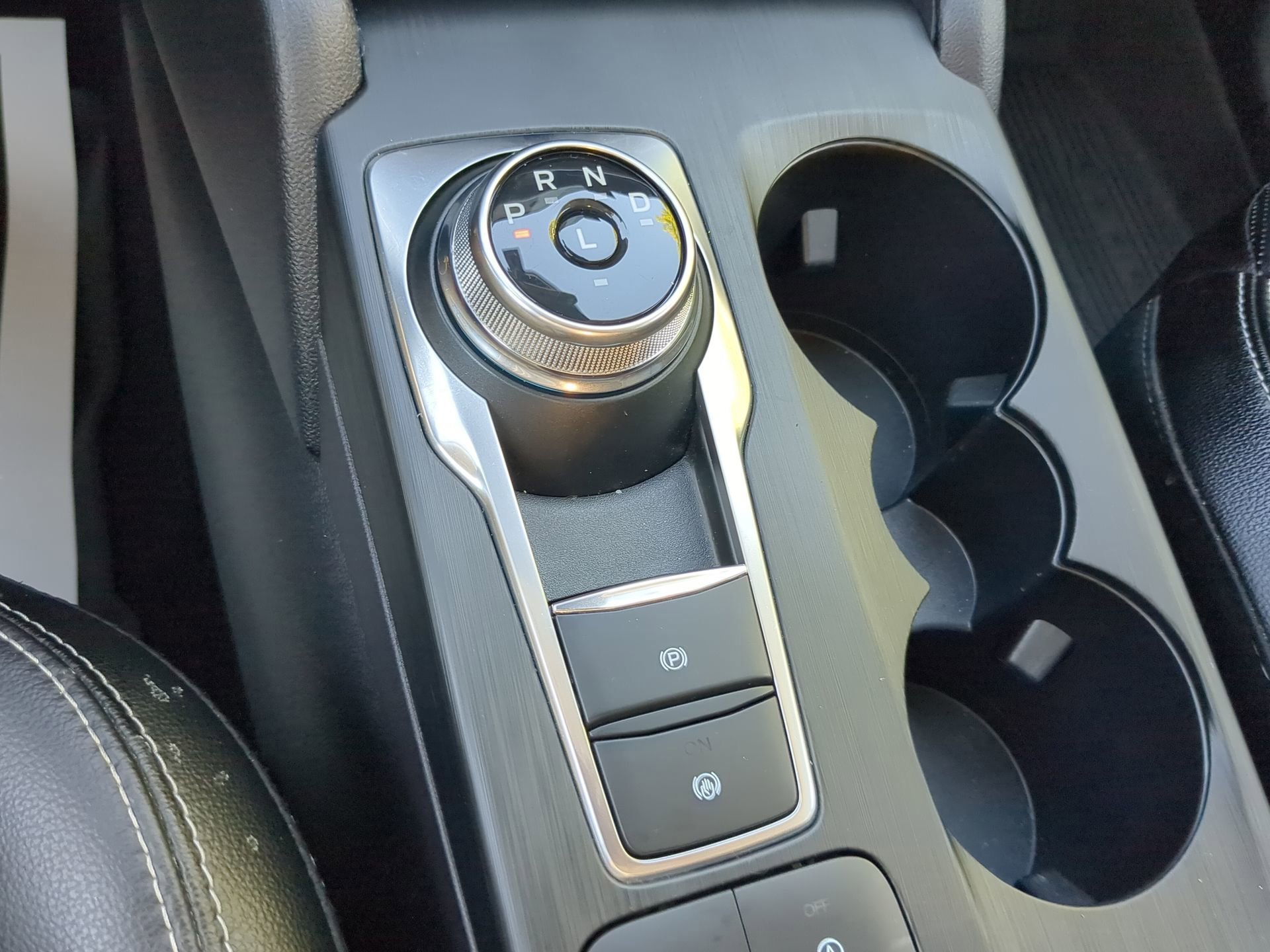 Certified 2022 Ford Escape SEL w/ Technology Package image 55