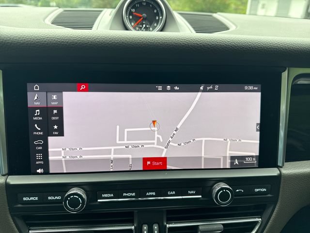 Used 2020 Porsche Macan S AWD/4WD image 23