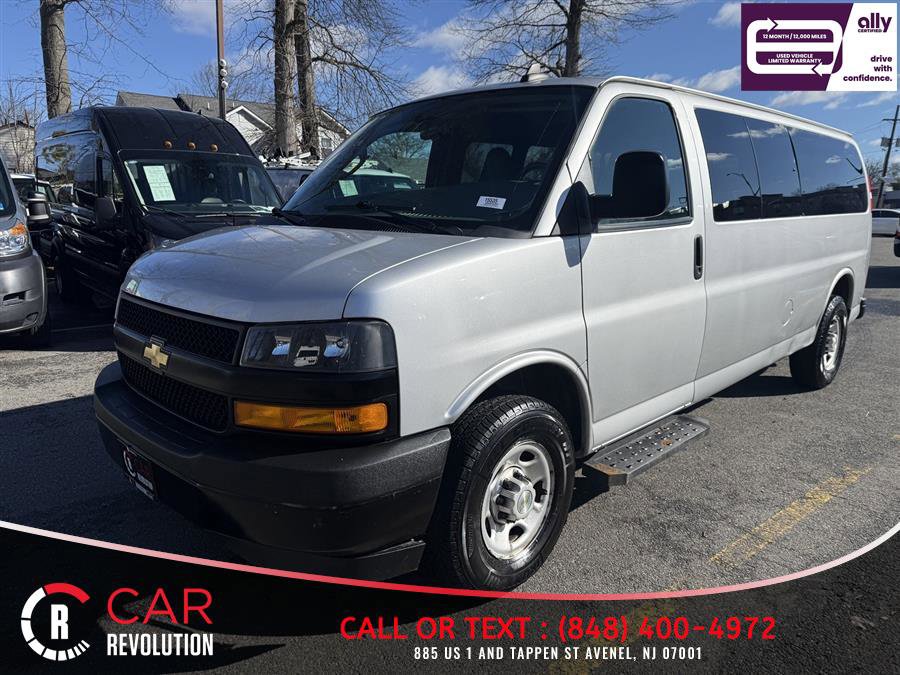 Used 2020 Chevrolet Express 3500 LS image 3