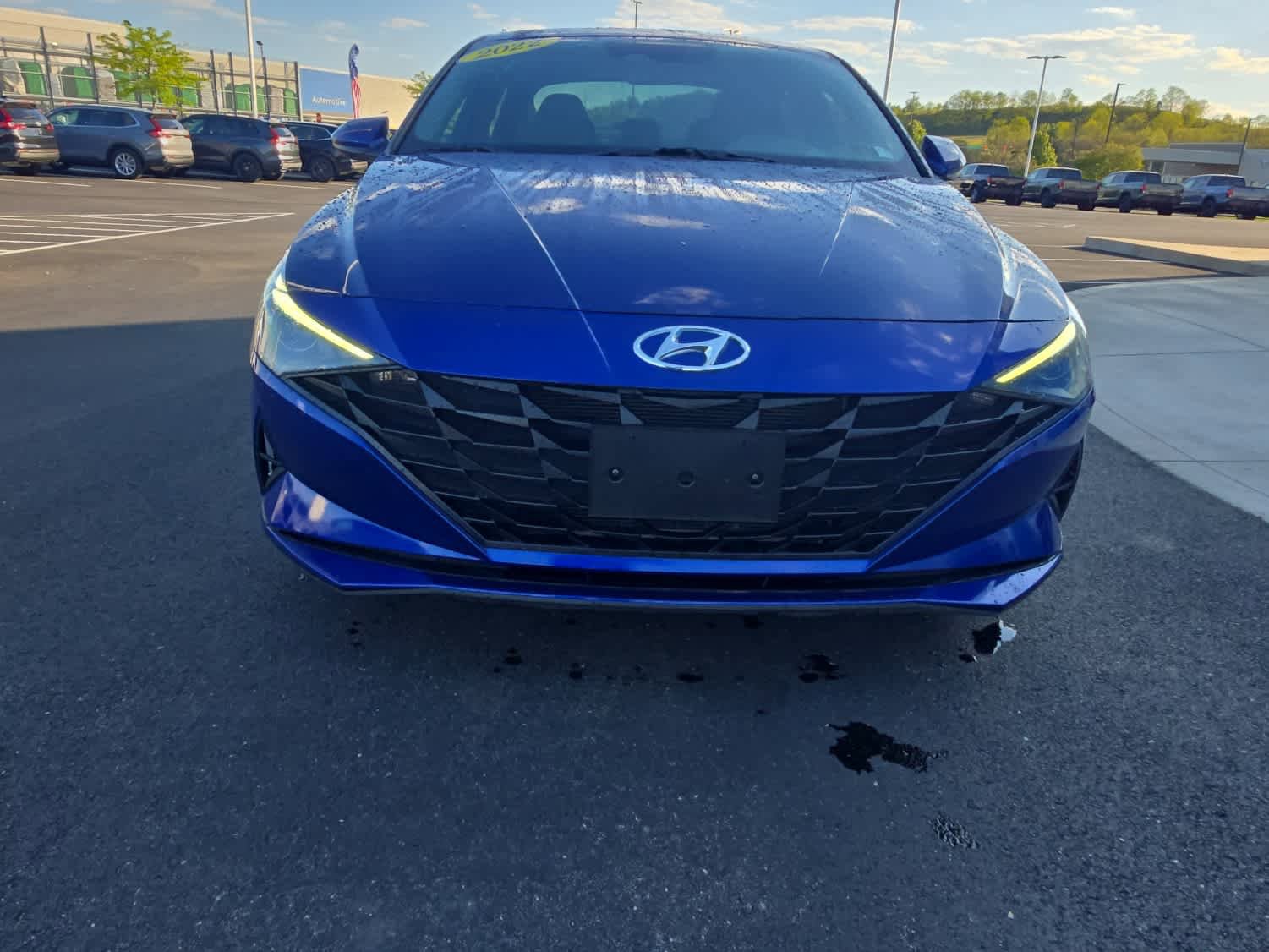 Used 2022 Hyundai Elantra SEL FWD image 3
