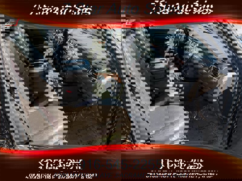 Used 2014 GMC Yukon XL Denali image 16