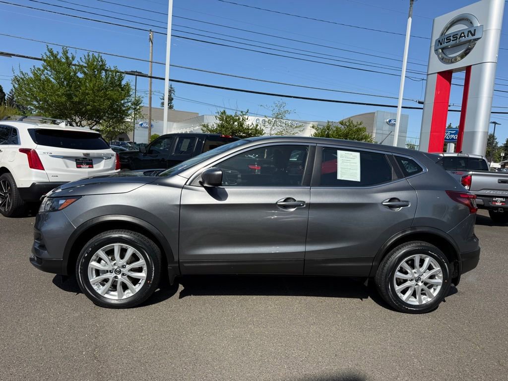 Certified 2022 Nissan Rogue Sport S AWD/4WD image 3