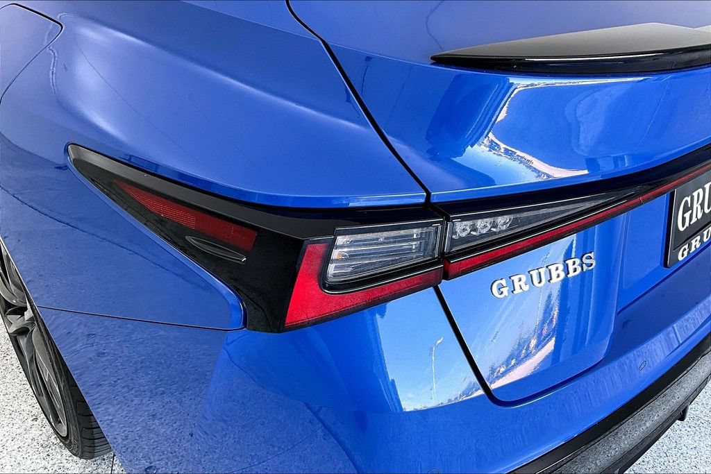 Used 2022 Lexus IS 350 F Sport RWD image 37