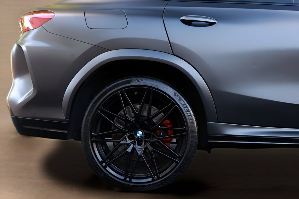 Used 2021 BMW X6 M w/ Competition Package AWD/4WD image 15