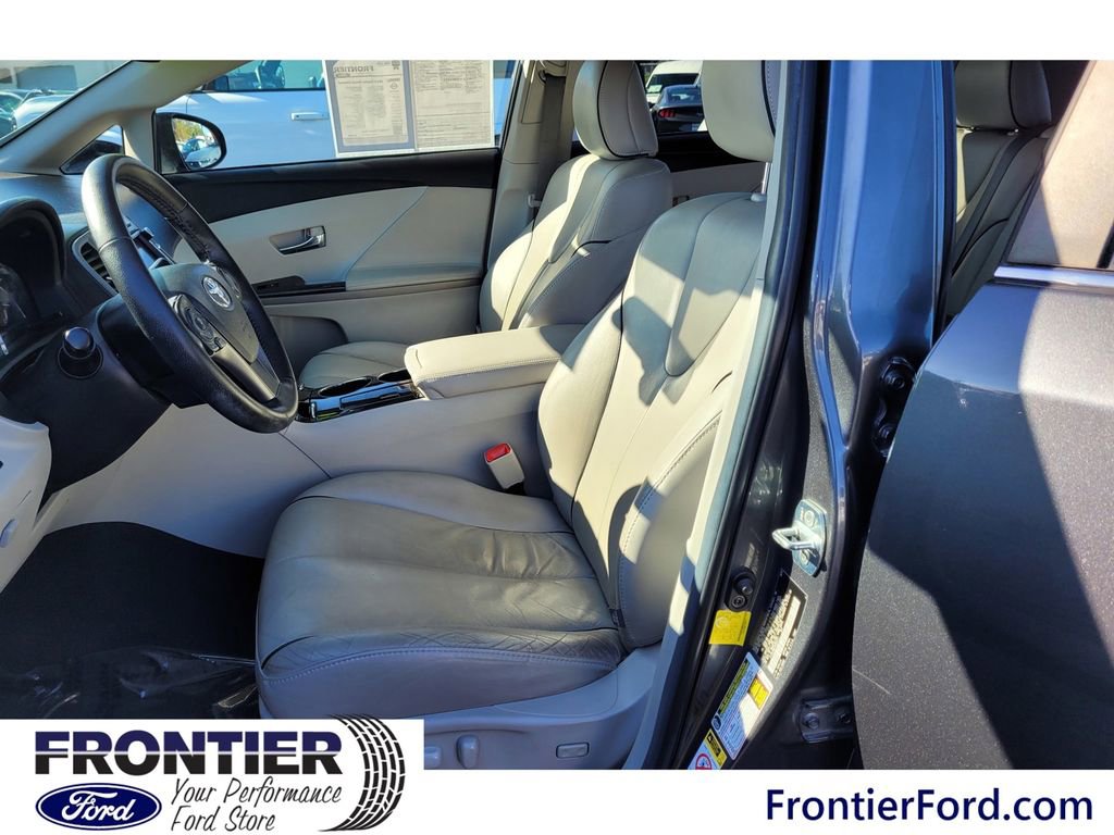 Used 2013 Toyota Venza Limited image 12