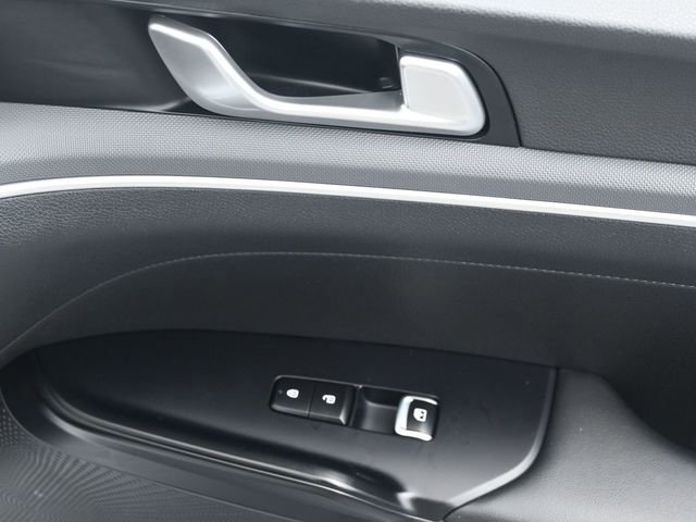 Used 2023 Kia K5 GT-Line image 19