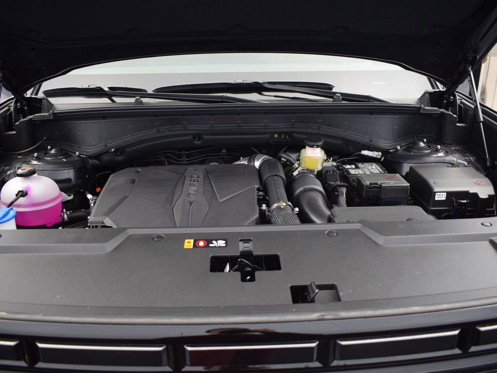 Used 2025 Hyundai Santa Fe Limited image 32