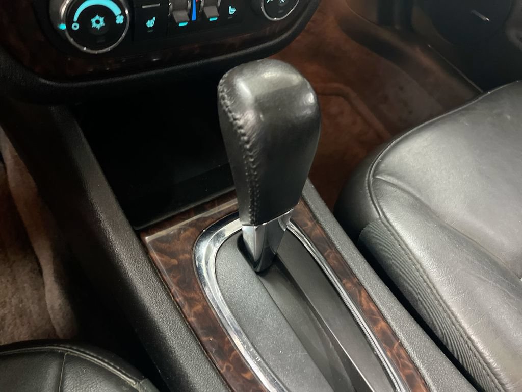 Used 2012 Chevrolet Impala LTZ FWD image 16