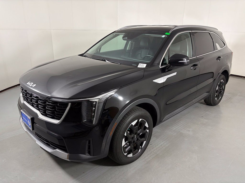 Used 2024 Kia Sorento S AWD/4WD image 4