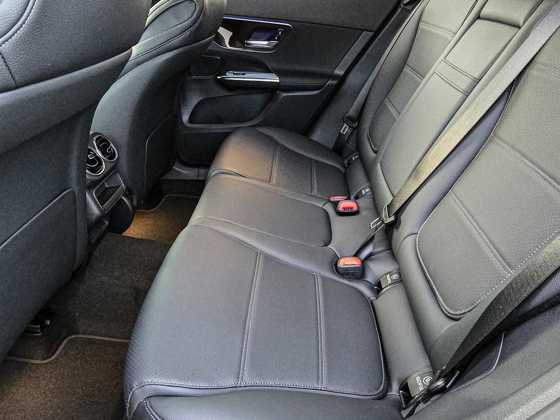 New 2026 Mercedes-Benz GLC 300 4MATIC image 28