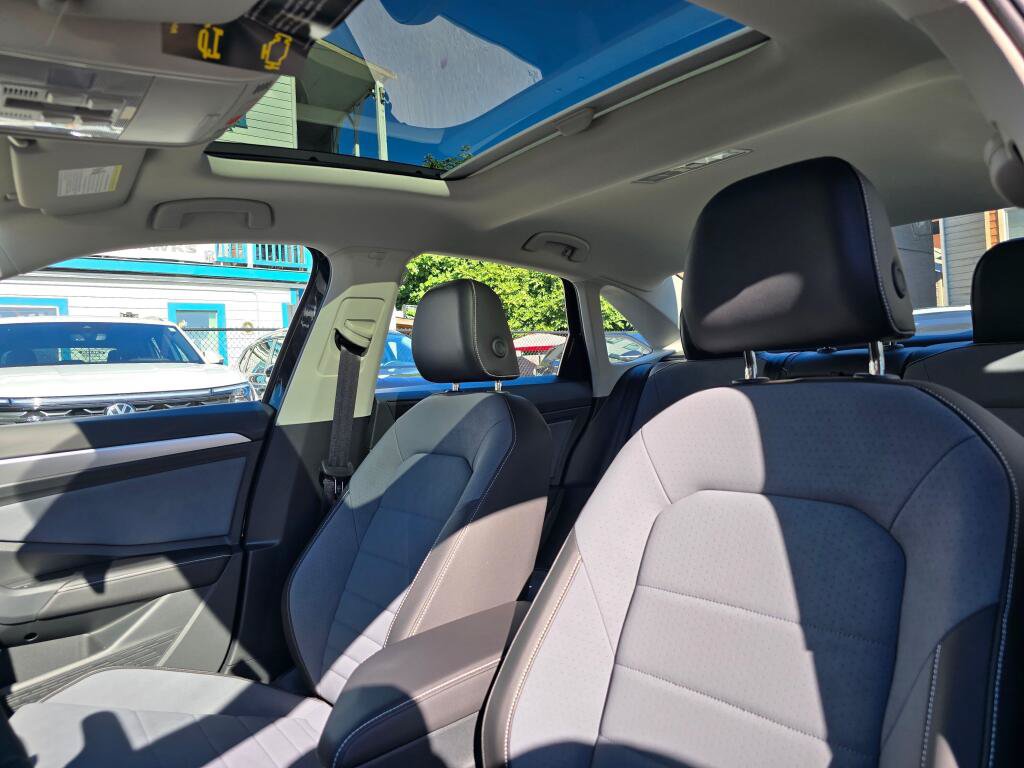 New 2027 Volkswagen Jetta SE FWD image 21