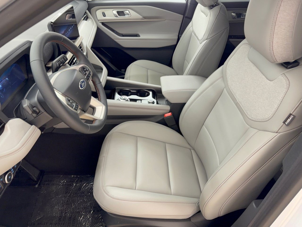 New 2027 Ford Explorer Active w/ Active Comfort Package AWD/4WD image 5