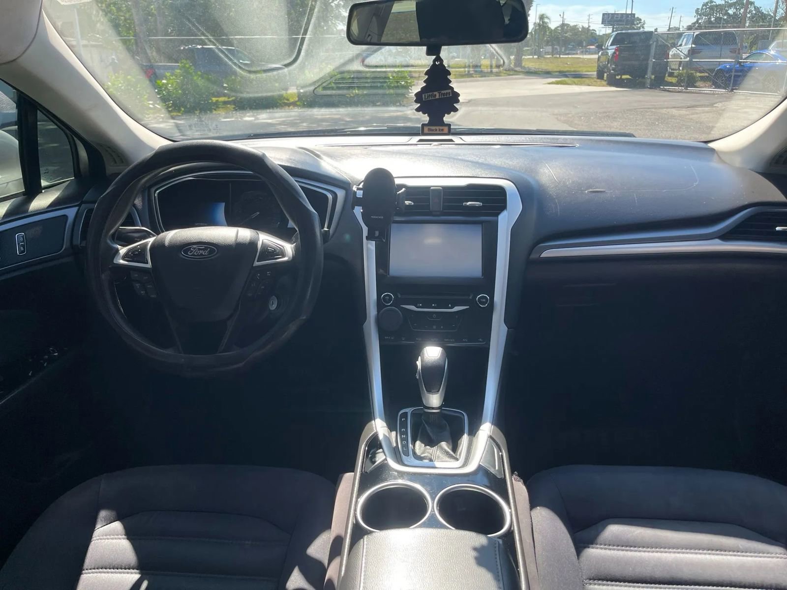 Used 2013 Ford Fusion SE image 11