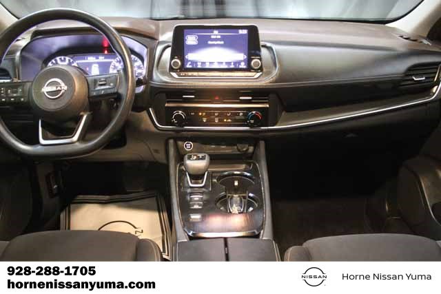 Used 2023 Nissan Rogue S image 12