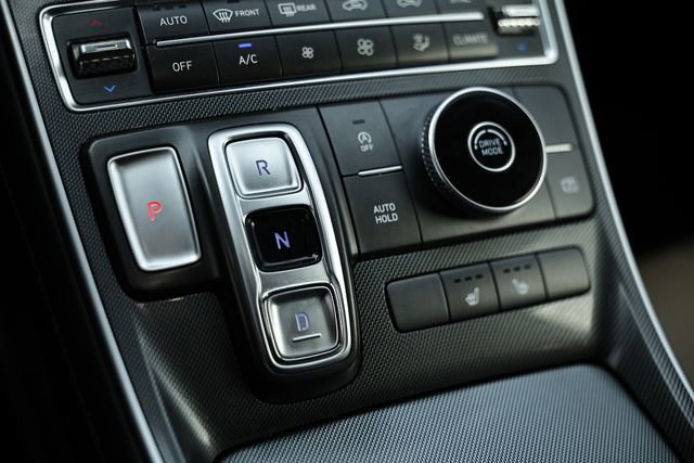 Used 2022 Hyundai Santa Fe SEL w/ Convenience + Premium Package image 39