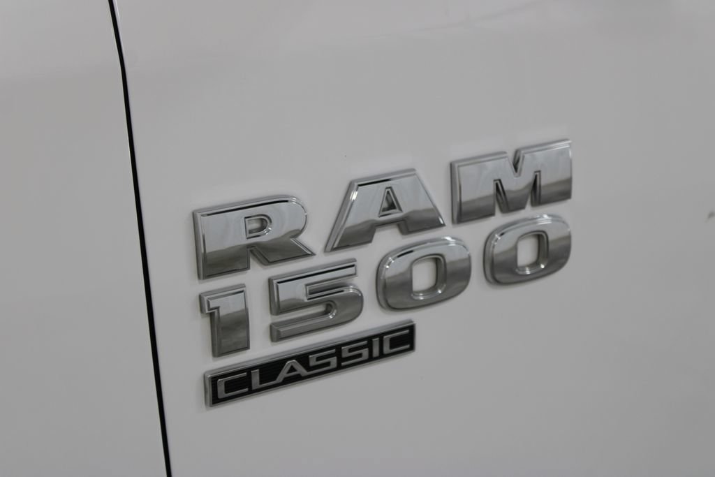 Used 2024 RAM 1500 Classic SLT AWD/4WD image 13