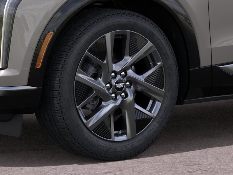 New 2027 Cadillac Optiq Premium Luxury w/ LPO, Floor Liner Package AWD/4WD image 9