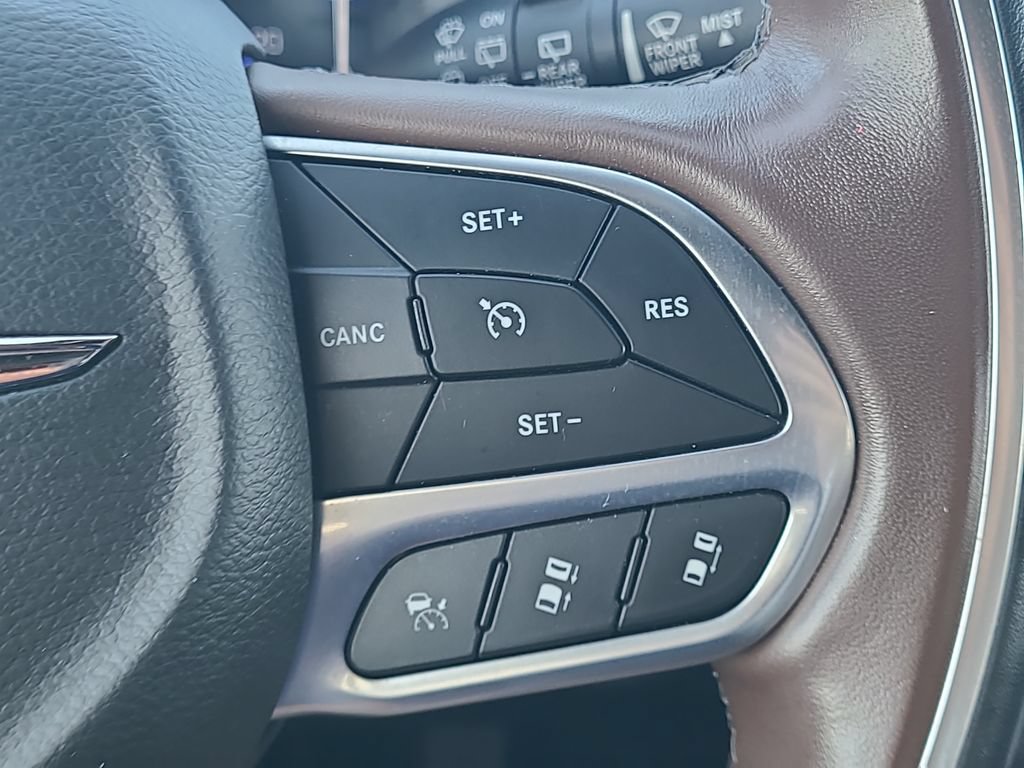 Used 2021 Chrysler Pacifica Limited w/ Premium & Safety Sphere Group AWD/4WD image 20