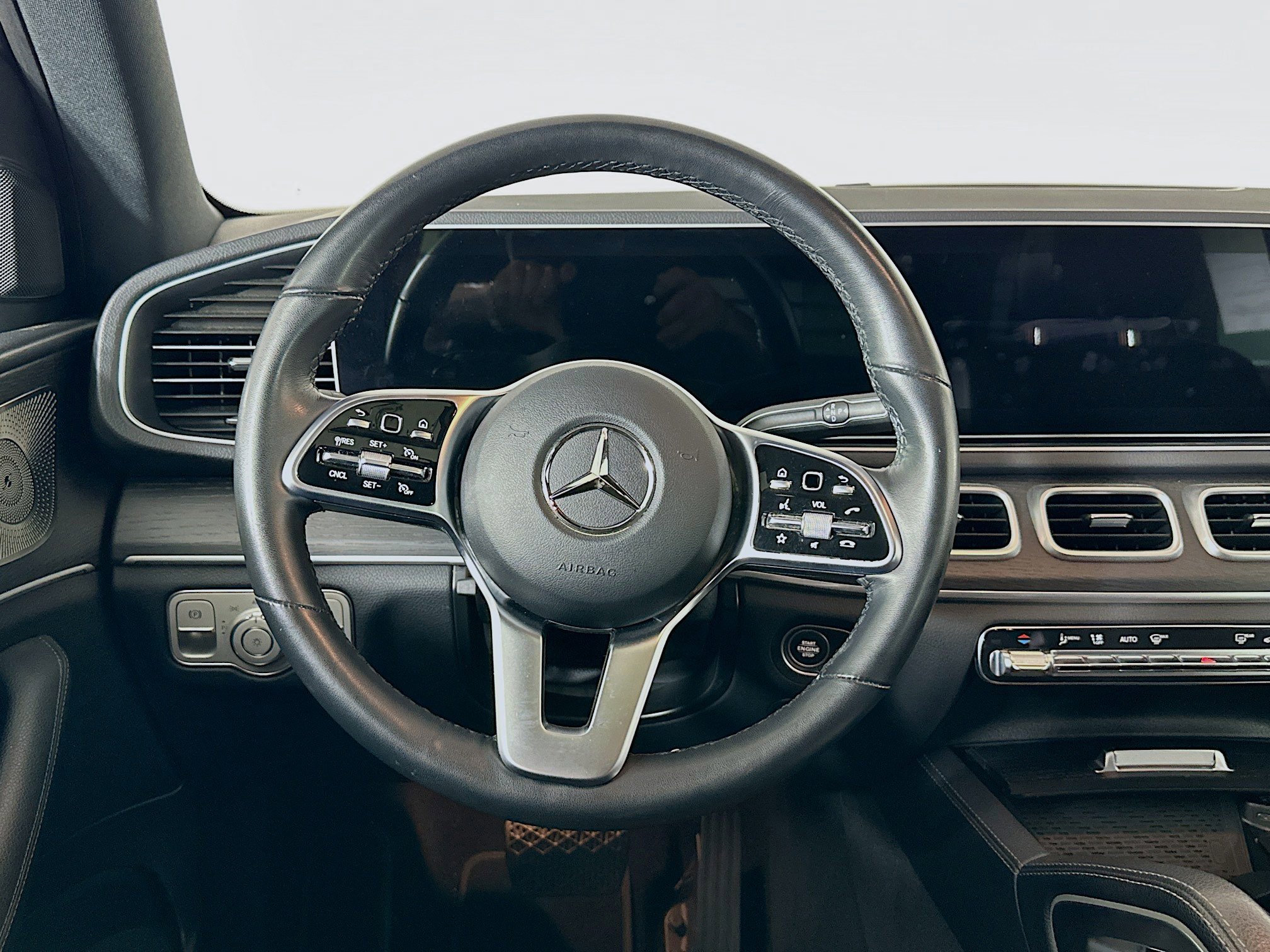 Used 2023 Mercedes-Benz GLE 350 w/ Premium Package image 18