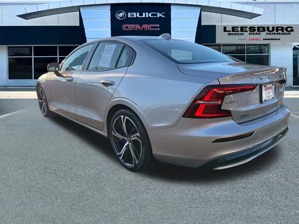 Used 2024 Volvo S60 B5 Plus w/ Climate Package image 5
