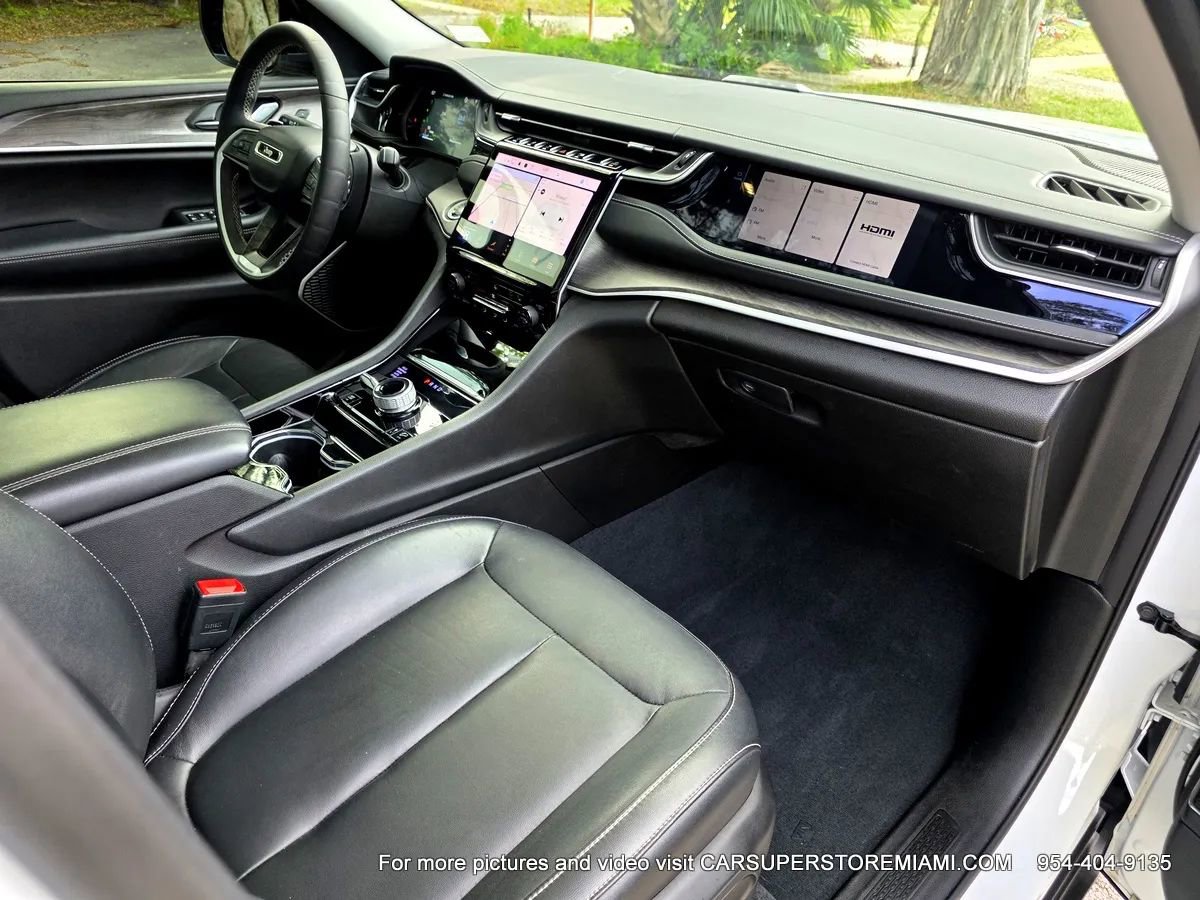 Used 2022 Jeep Grand Cherokee Limited 4xe image 6