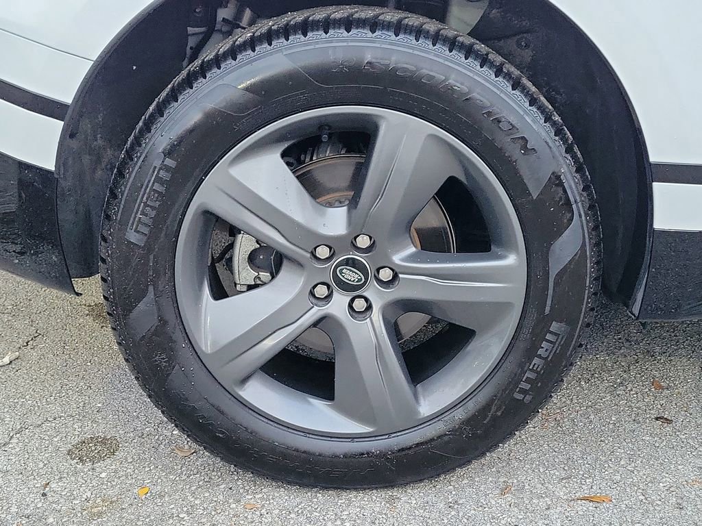 Used 2025 Land Rover Range Rover Velar Dynamic SE AWD/4WD image 10