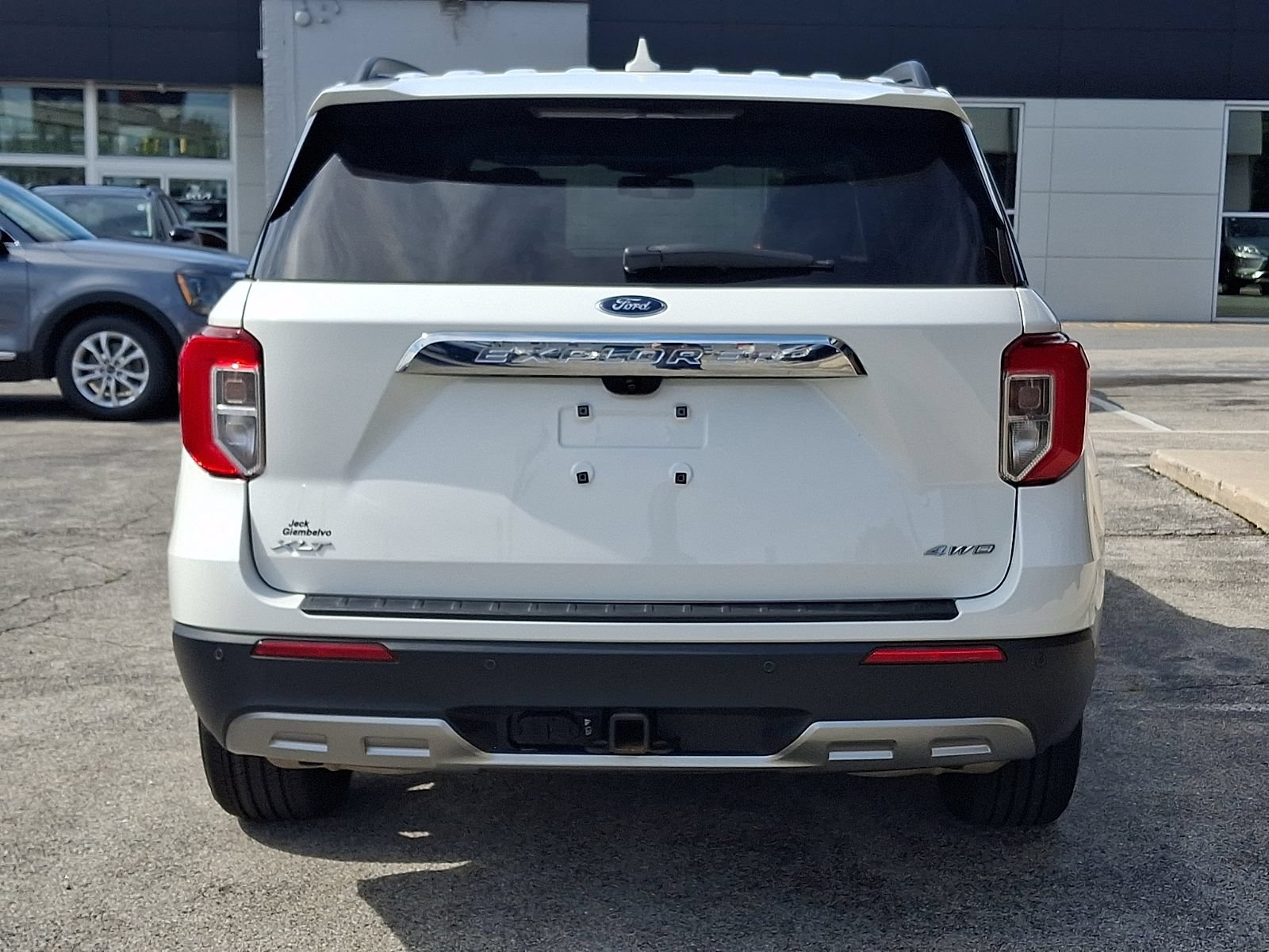 Used 2023 Ford Explorer XLT w/ Equipment Group 202A AWD/4WD video 3